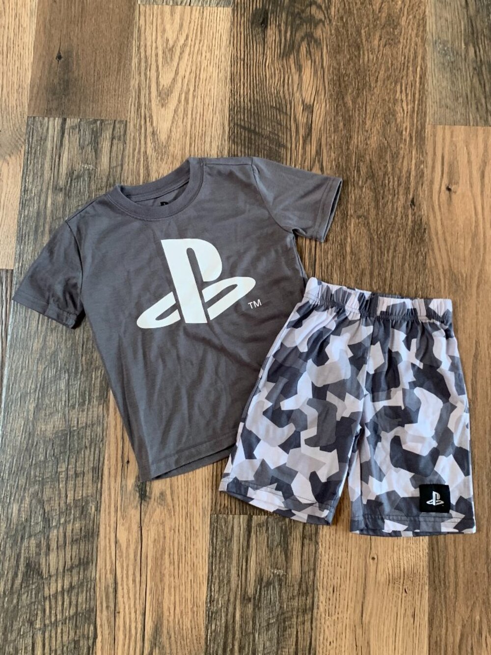 Playstation Boys size 4/5 Gray & White PJ Set with Short Sleeve Shirt and Shorts